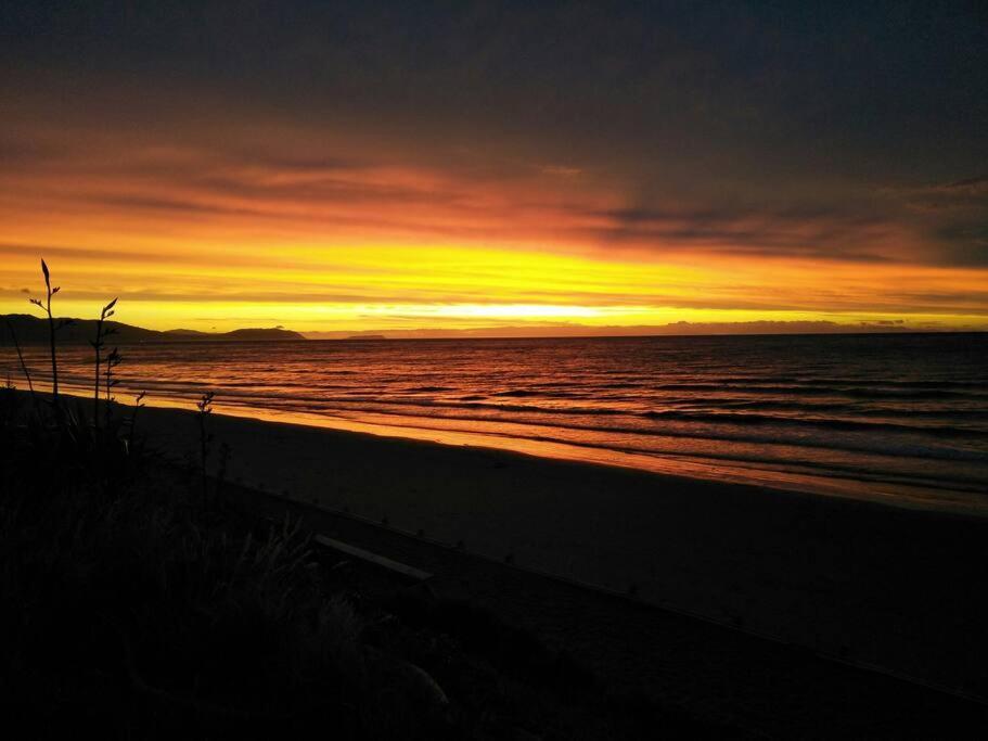 Beachfront Bliss Paraparaumu Buitenkant foto