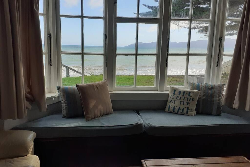 Beachfront Bliss Paraparaumu Buitenkant foto