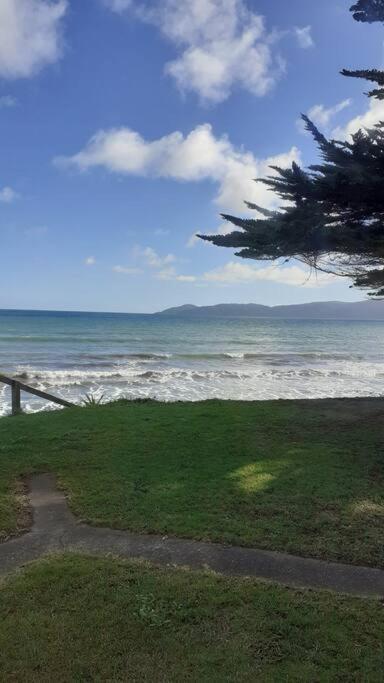 Beachfront Bliss Paraparaumu Buitenkant foto